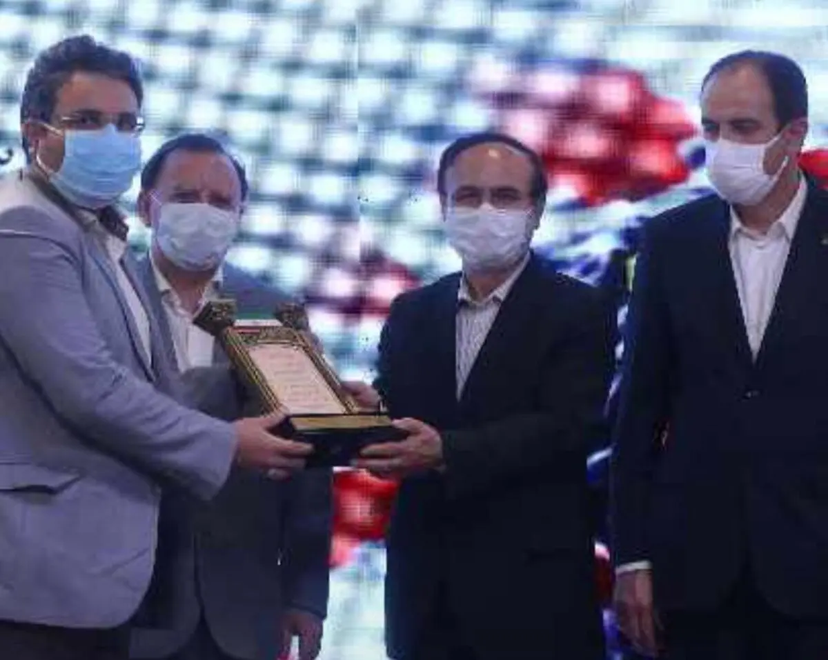 کسب نشان روابط عمومی برتر توسط شرکت دخانیات ایران