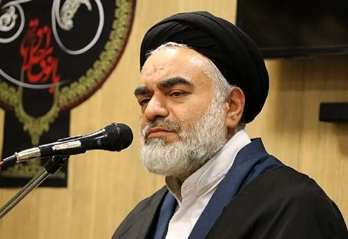 همنشینی با انسان احمق، زمینه انحراف فکری و رفتاری را ایجاد می‌کند