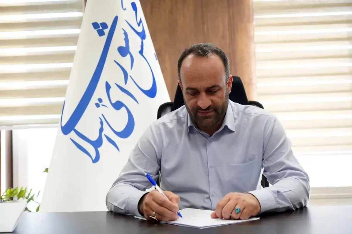 رییس جمهور وزاری ناکارآمد را قبل از ورود مجلس تغییر دهد