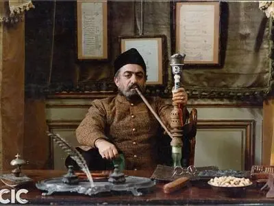 «حاجی واشنگتن» علی حاتمی در شبکه افق