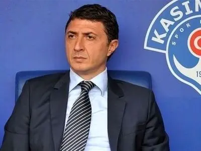 آلولادزه: با تیم سخت کوشی بازی داریم