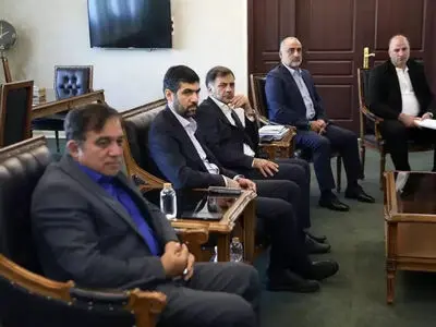 بازیکنان استقلال و تراکتور در اختیار عبدی