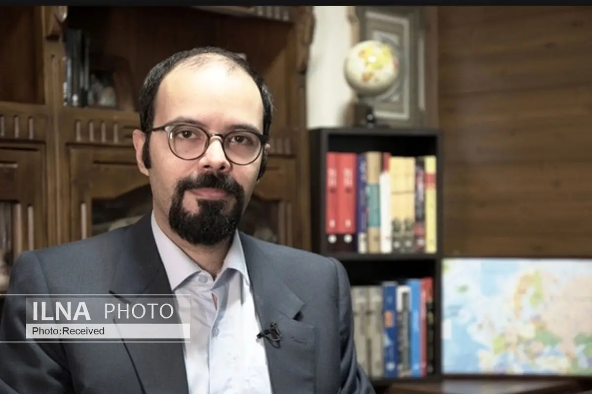 شاهد افول احزاب سنتی راست میانه و چپ میانه در پاریس هستیم/ امید مکرون به پیروزی مجدد با اختلاف بسیار کم/ رشد راست رادیکال مشهود است
