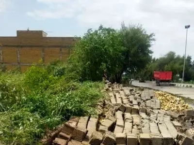 ریزش دیوار مدرسه در دزفول بر اثر بارندگی شدید