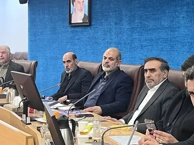 برنامه کاندیداها در خصوص تعاون در مناظره‌های انتخاباتی پرسیده شود