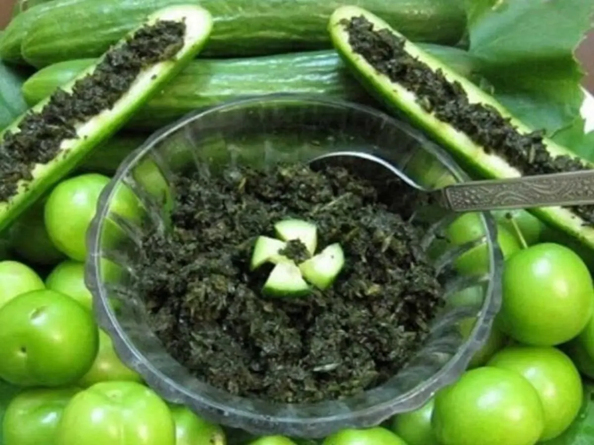 طرز تهیه دلال یا نمک سبز خانگی اصل گیلانی و مازندرانی