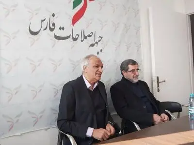 سیاست رابطه با آمریکا باید مبتنی بر تنش زدایی و کاهش تحریم‌ باشد