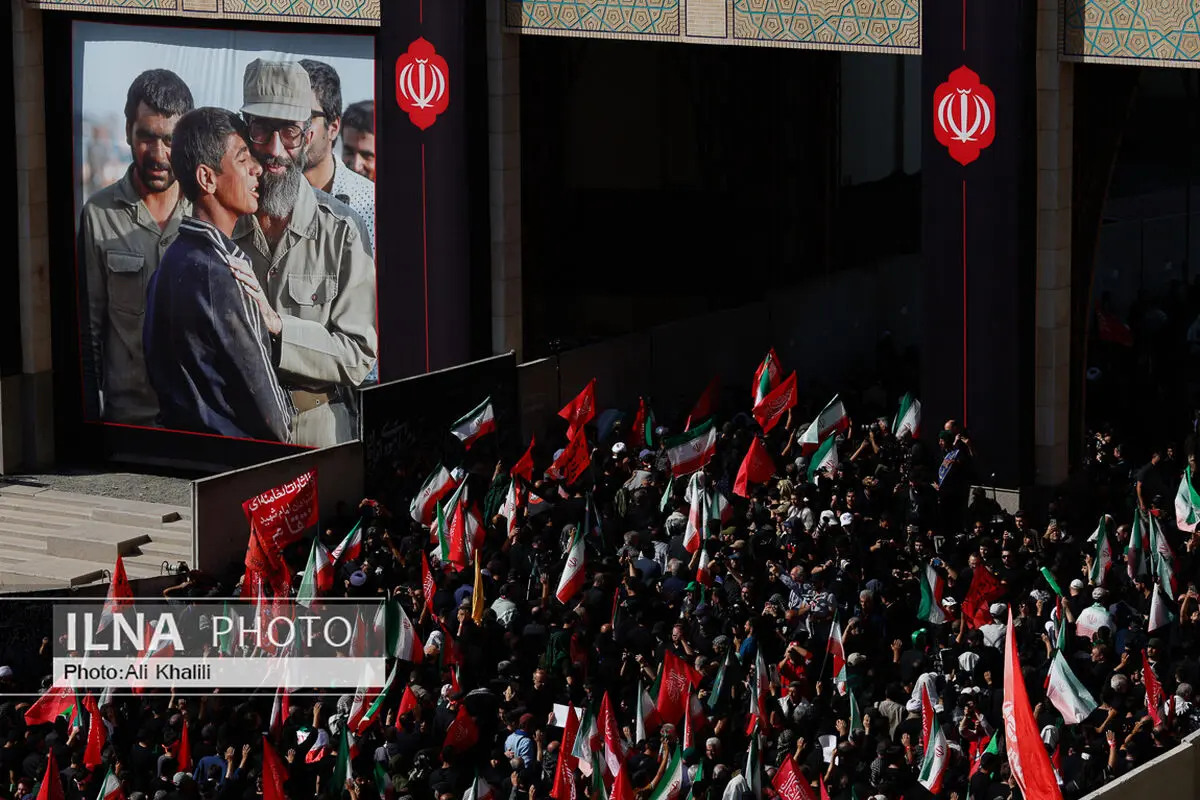 زمان وداع با پیکر رهبر شهید انقلاب تمدید شد