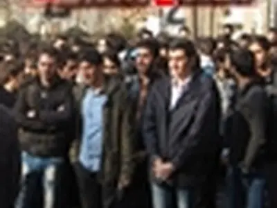 کارگران قطار شهری اهواز تجمع کردند