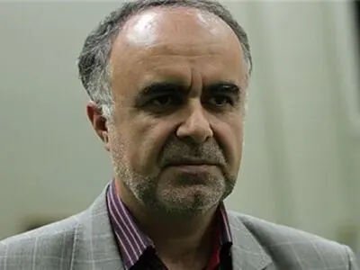 هادی حسینی جانشین خادم در وزارت ورزش شد