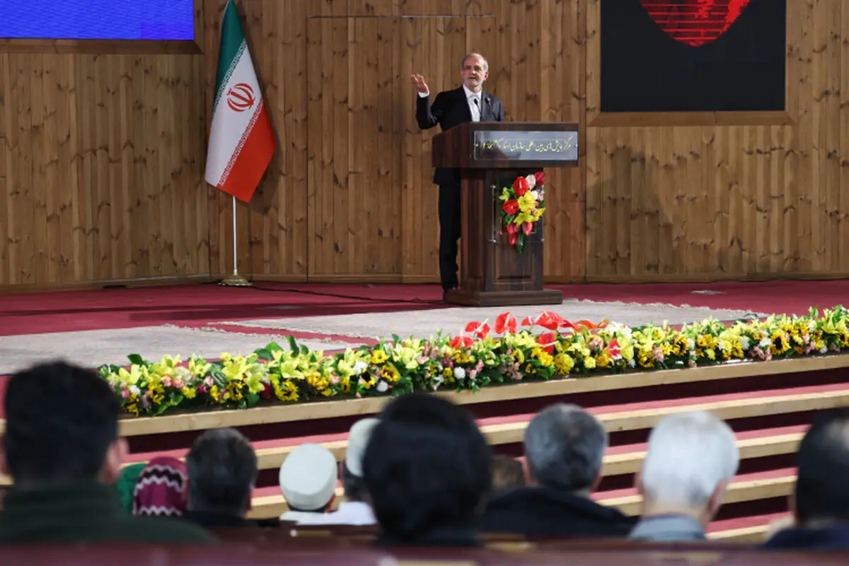 ملت ایران فارغ از تفاوت‌ها برای ساختن ایرانی آباد، عزیز و سربلند تلاش خواهد کرد