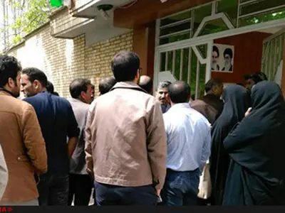 تجمع کارگران قند یاسوج به همراه خانوادهایشان 