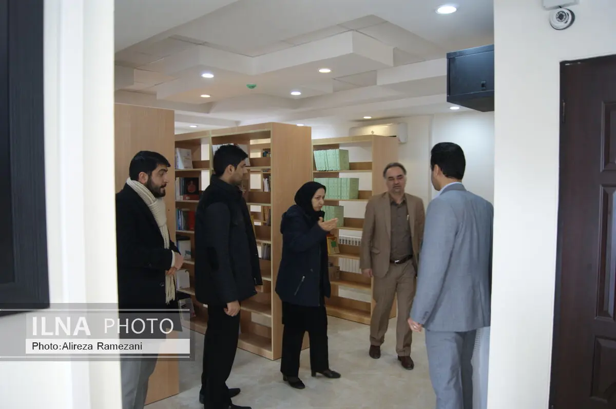 بازدید مدیرکل امور اجتماعی و فرهنگی استانداری گیلان از روند احداث کتابخانه جدید رشت