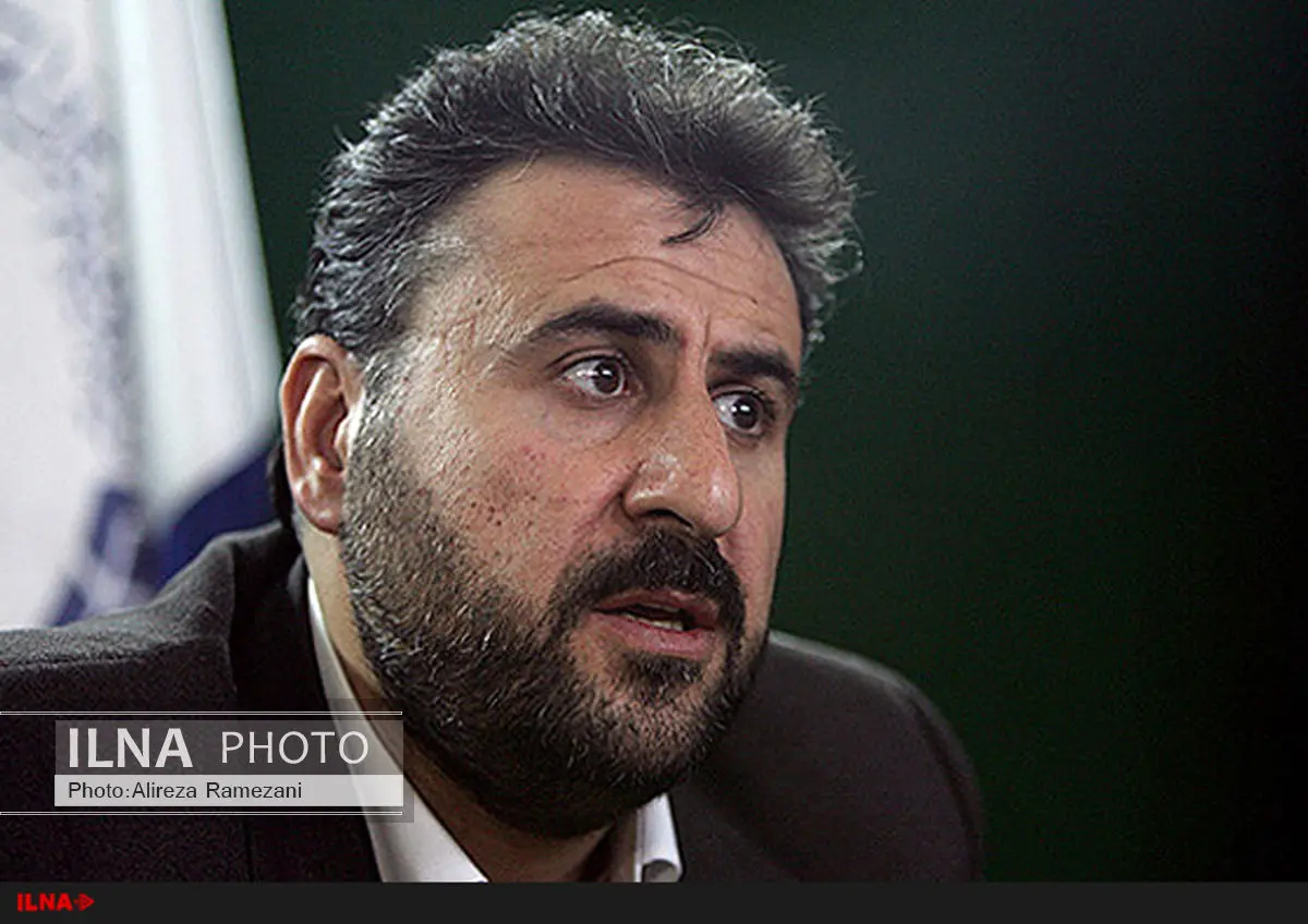 انتقاد از اجرایینشدن اسناد حقوق شهروندی، روابط فرهنگی و استفاده از ماهواره در برنامه پنجم