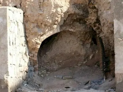 اثر نمایان شده در محوطه مقبره‌الشعرای تبریز بقایای خانه‌ای قاجاری است