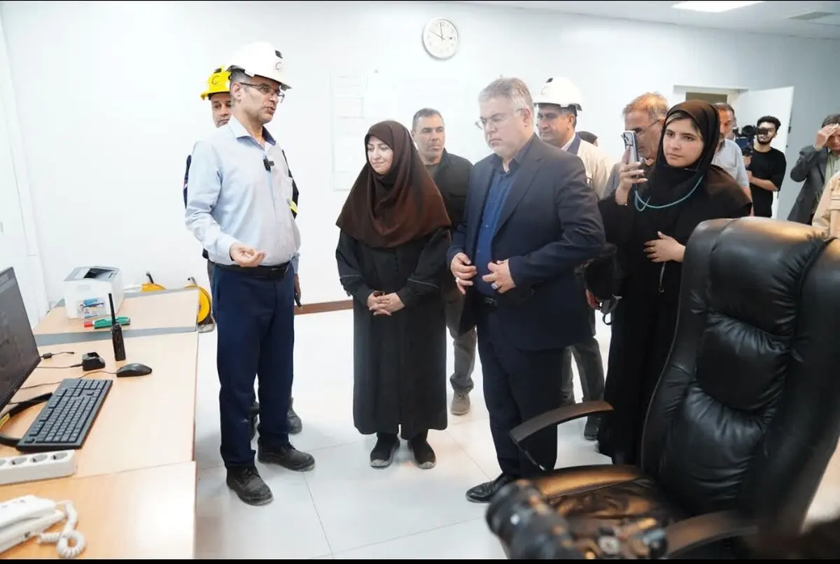 بازدید رئیس سازمان حفاظت محیط زیست از فجر انرژی خلیج فارس؛ تأکید بر تسریع در بازسازی بخش‌های آسیب‌دیده