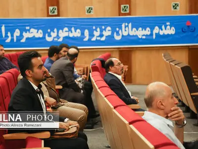 مجمع سالیانه ی پتروشیمی امیر کبیر