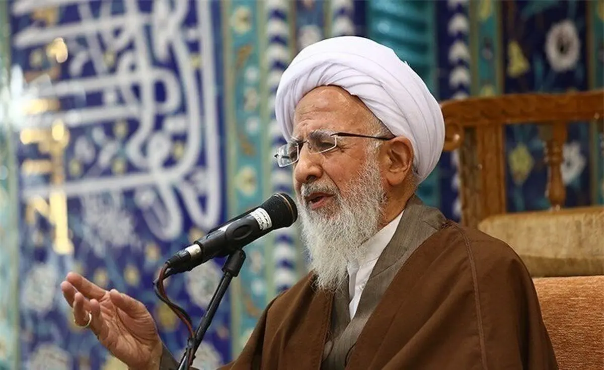 حفظ انقلاب و کیان این سرزمین مهم‌ترین وظیفه امروز ماست 