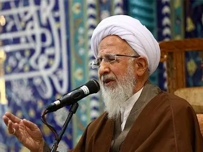 حفظ انقلاب و کیان این سرزمین مهم‌ترین وظیفه امروز ماست 