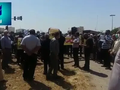 جمعی از بازنشستگان خوزستان مقابل سازمان تامین اجتماعی تجمع کردند/تأمین اجتماعی عدالت عدالت+ فیلم