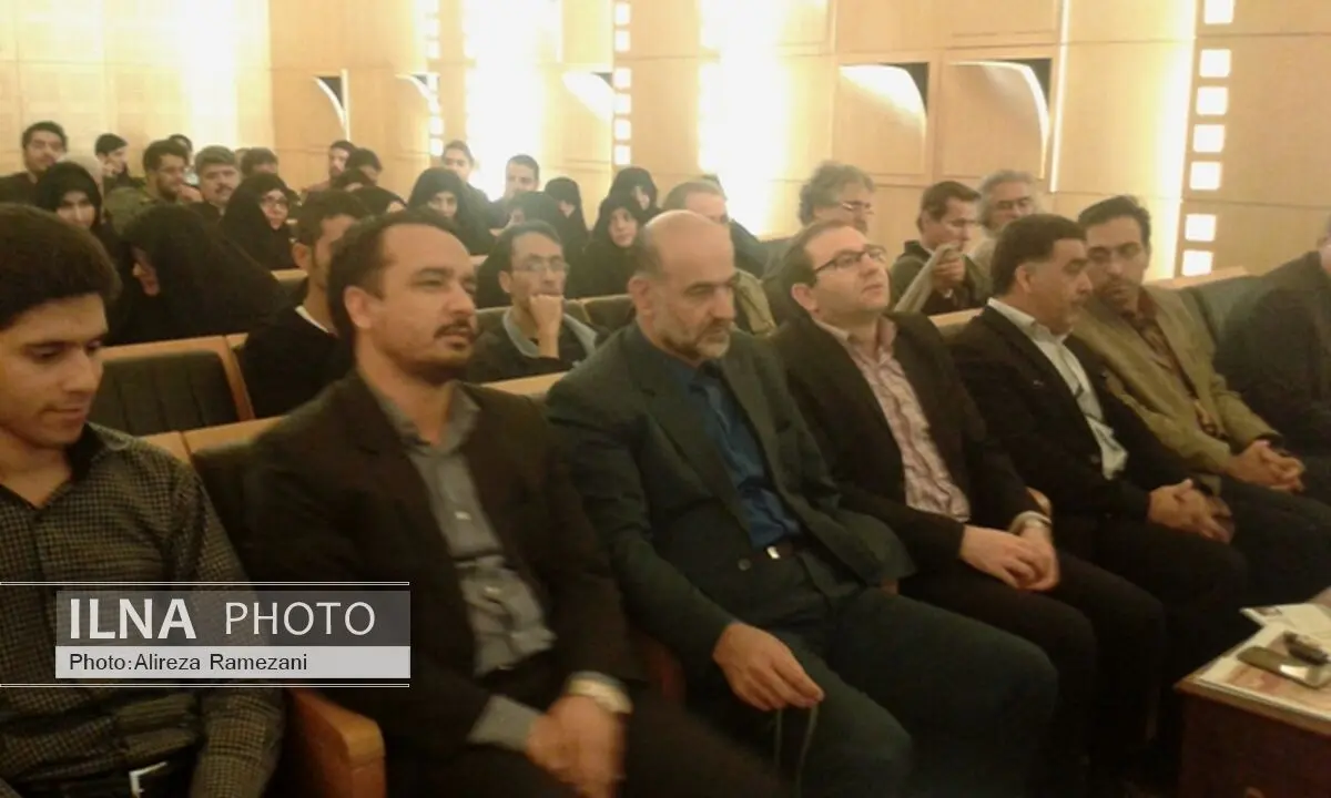 آیین گشایش نخستین سمپوزیوم ملی مجسمه‌سازان کاشان برگزار شد