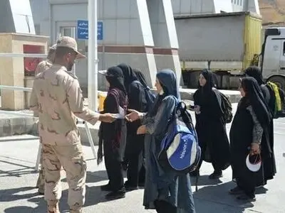 نصب و آماده سازی ۳۸ گیت گذرنامه  در پایانه مرزی تمرچین
