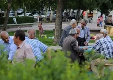 حقوق برخی بازنشستگان تامین اجتماعی واریز نشد/ انتقاد از تاخیر