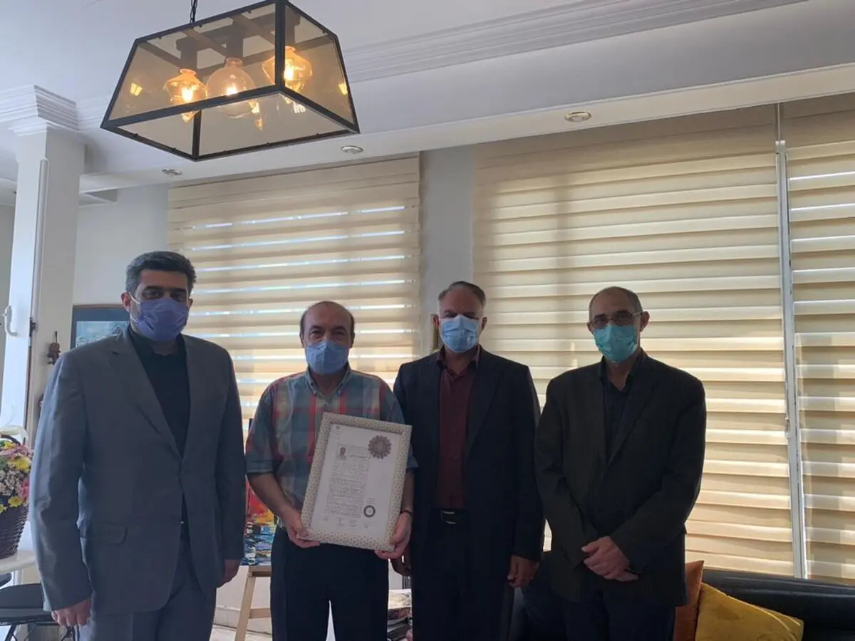  محمدجلیل عندلیبی گواهینامه درجه یک هنری گرفت