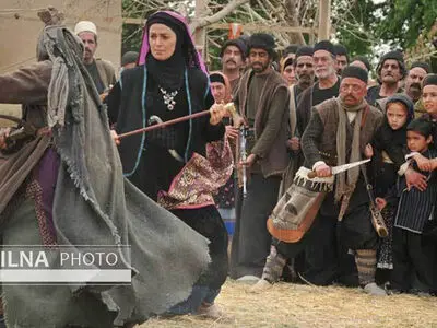 «بانوی سردار» هیچ انگیزه سیاسی ندارد/ روایت برخی از قسمت‌های زندگی بی‌بی مریم به صلاح نبود/ قهرمان‌هایی که با انگلیس‌ها مبارزه کرده‌اند، خود به خود به‌روز می‌شوند/ خانه‌های کوچک ما اجازه انجام تفکیک‌‌های سنی را نمی‌دهد 