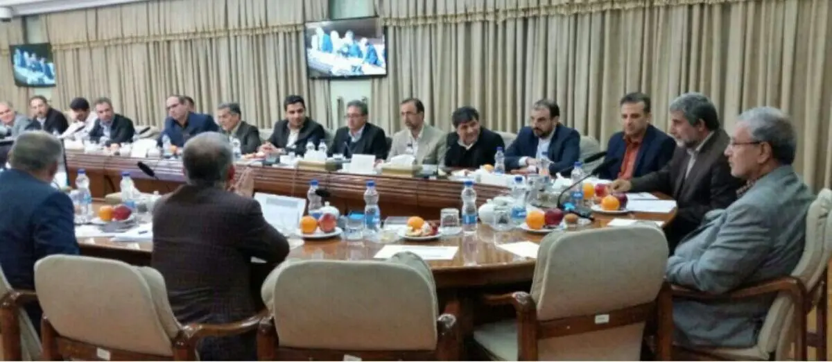 جلسه شورای عالی کار برای تعیین دستمزد کارگران در سال ۹۷ برگزار شد