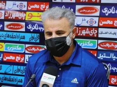 خرمگاه: زمین کرمان اجازه بازی خوب نداد/ برگشت به بازی خوبی داشتیم