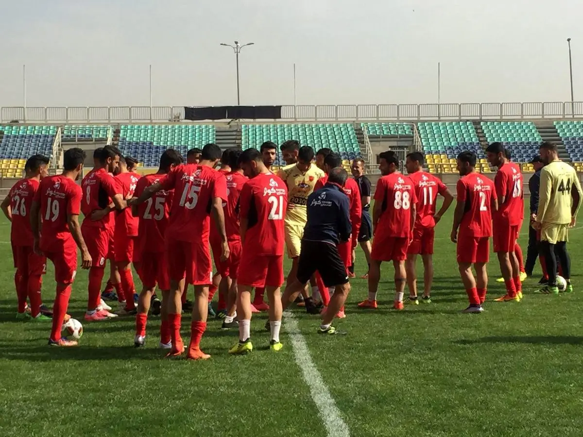 دروازه‌بان محروم و جنجالی؛ رونمایی از گلر جدید پرسپولیس در تمرینات (تصاویر)