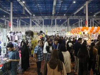 آغاز فروش فوق‌العاده پاییزه اصناف همزمان با بازگشایی مدارس در شیراز و صدرا