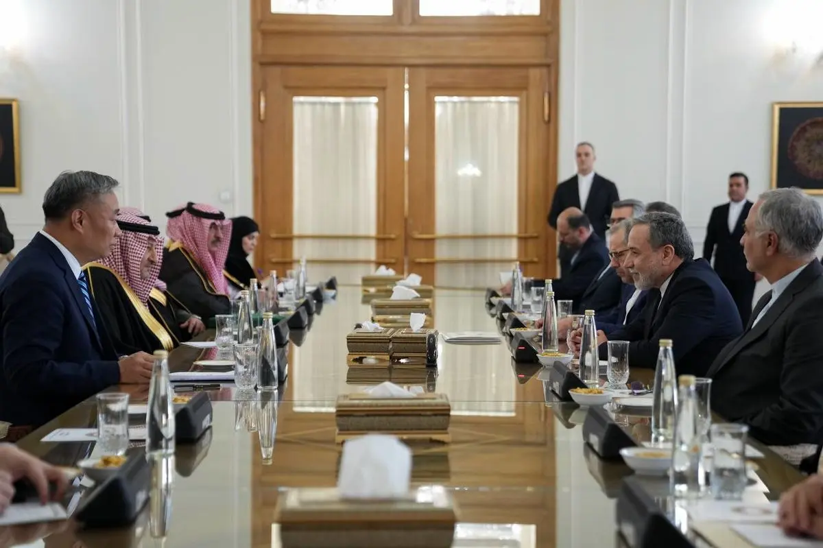 دیدار قائم‌مقام وزیر امور خارجه عربستان سعودی و معاون وزیر امور خارجه چین با وزیر امور خارجه 