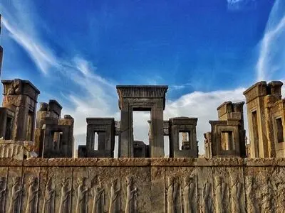 ارکستر فیلارمونیک ارمنستان در تخت جمشید ای ایران نواخت + فیلم 