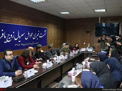 مهام: مهران غفوریان و یوسف تیموری نبودند زوج و فرد ساخته نمی‌شد/ شبکه 3 با غلطک از روی ماهواره رد شد+عکس