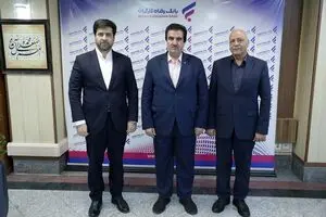 بانک رفاه کارگران از شرکت‌های بیمه حمایت می‌کند