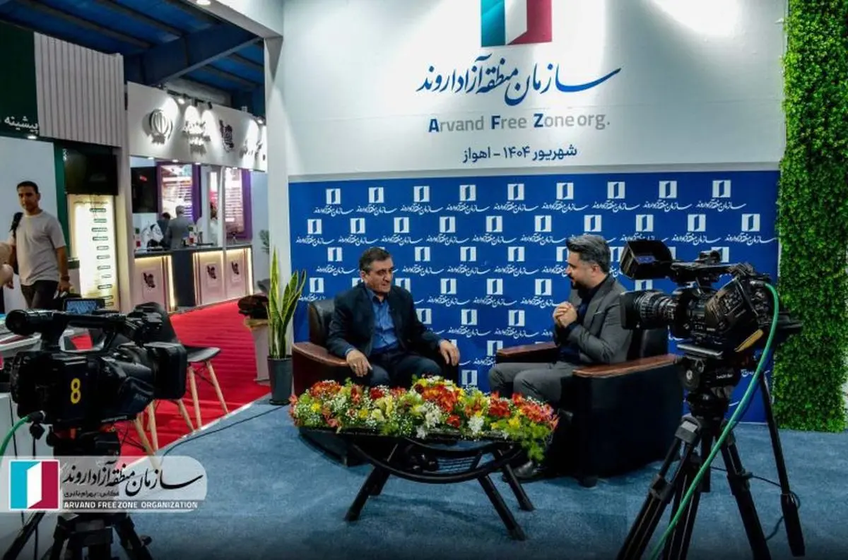 گزارش خبری گفت‌و‌گوی تلویزیونی دکتر خانزادی در حاشیه نمایشگاه هفته دولت