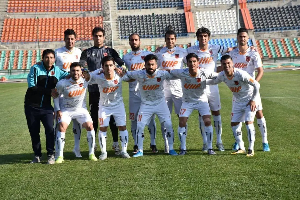 دربی دوستانه فوتبال کرمان در سیرجان