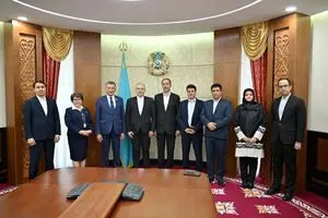  دیدار نایب‌رئیس گروه دوستی پارلمانی ایران و قزاقستان با رئیس گروه دوستی سنای این کشور