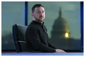 پوشش متفاوت و معنادار رئیس جمهور اوکراین در نشست ناتو + فیلم 