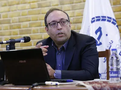 امروزه فرآیند «بازگشت از اصلاحات» در صندوق‌های بازنشستگی مطرح است/ اصلاحات سن و سابقه تا کجا جواب می‌دهد؟