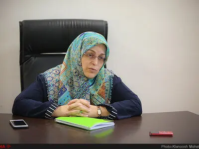 برای آقای رییسی و همراهانشان آرزوی سلامتی دارم