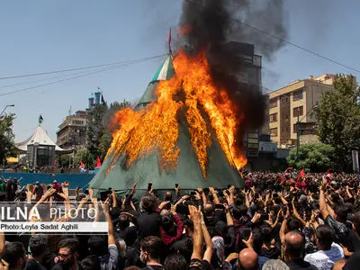 آئین خیمه سوزان ظهر عاشورا در بازار تهران