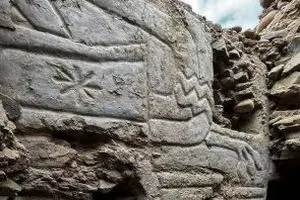 کشف نقاشی دیواری سه بعدی رنگی 4 هزارساله در پرو