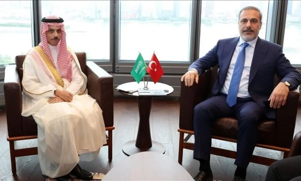 گفت‌وگوی تلفنی وزرای خارجه ترکیه و عربستان