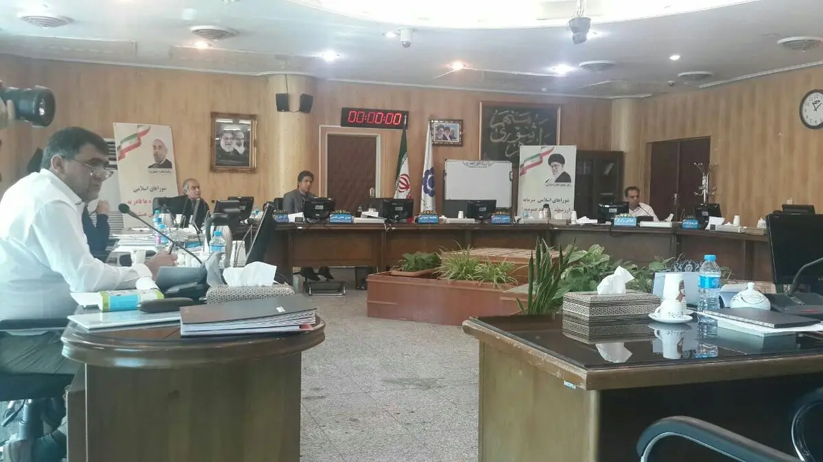 ضرورت شفاف سازی بودجه شهرداری/آرمانی به بودجه 96 نگاه نکنیم