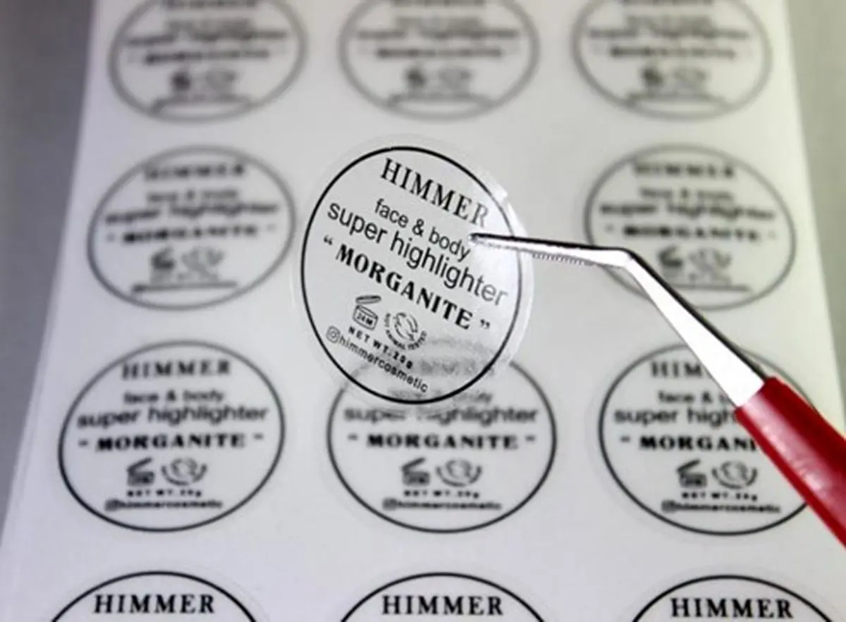 لیبل شیشه‌ای چیست