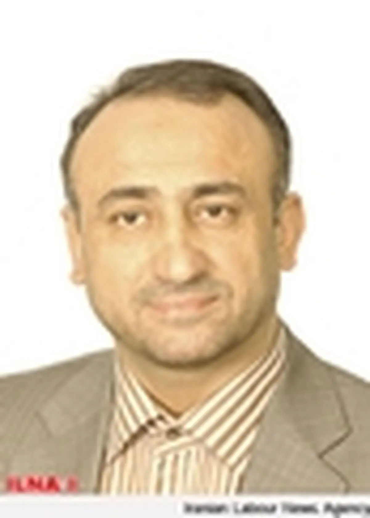 استیضاح فرجی دانا نمی‌تواند دلیلی برای آغاز اختلاف دولت و مجلس باشد