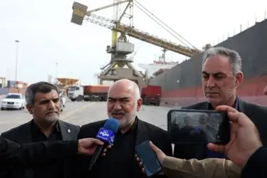 استاندار خوزستان از روند عادی تخلیه و بارگیری کالاهای اساسی در بنادر استان خبر داد